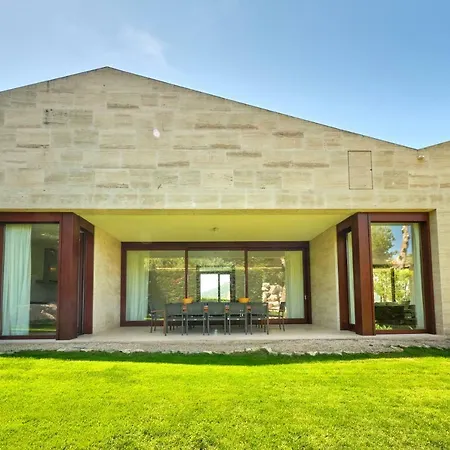 Villa Topaz By Cap Vermell Estate